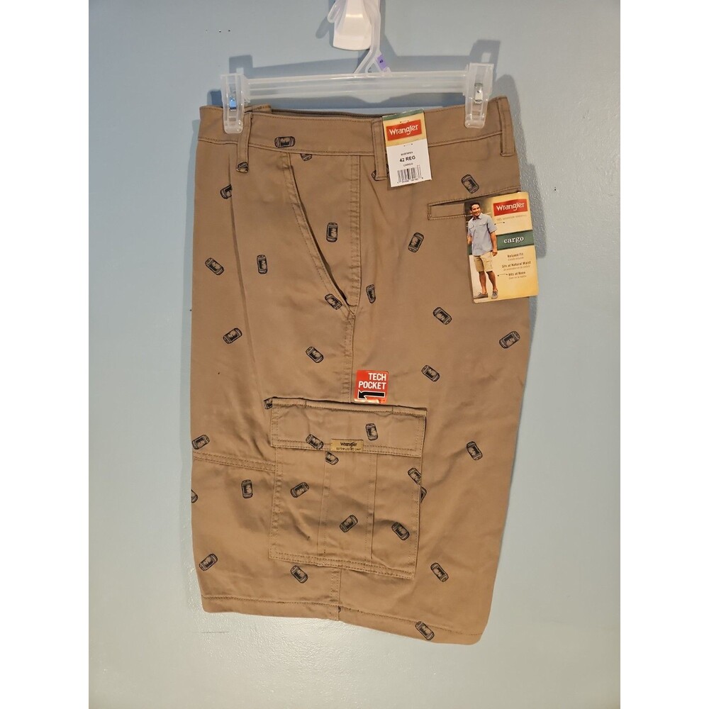 Wrangler Cargo Shorts Mens 42x10.5 Khaki Cotton Tech Pocket Utility Beer Print